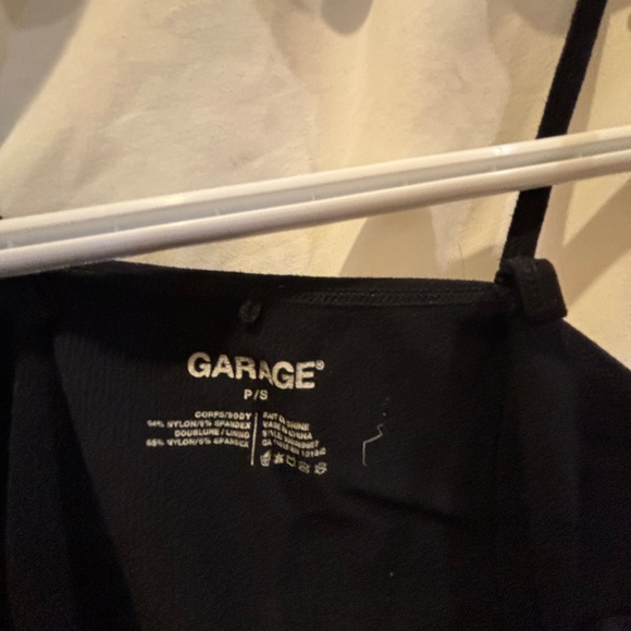 Scoop Neck Tank Top - Picture 3 of 3